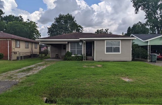 3486 Westmoreland St - 3486 Westmoreland Avenue, Beaumont, TX 77705