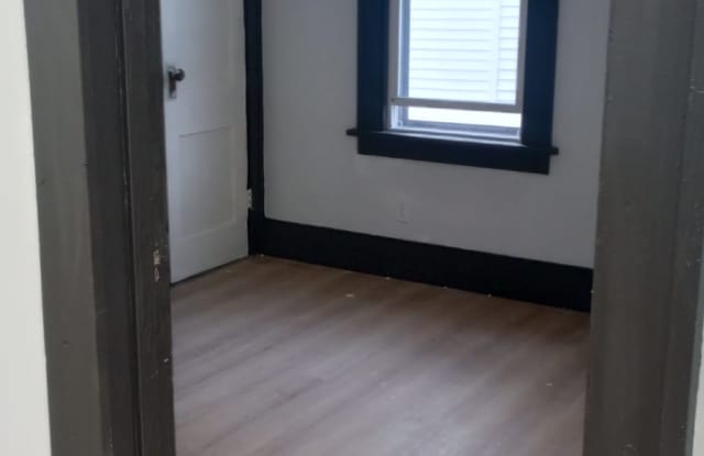422 West 13th Street