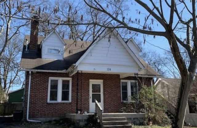 Photo of 124 39th Avenue North