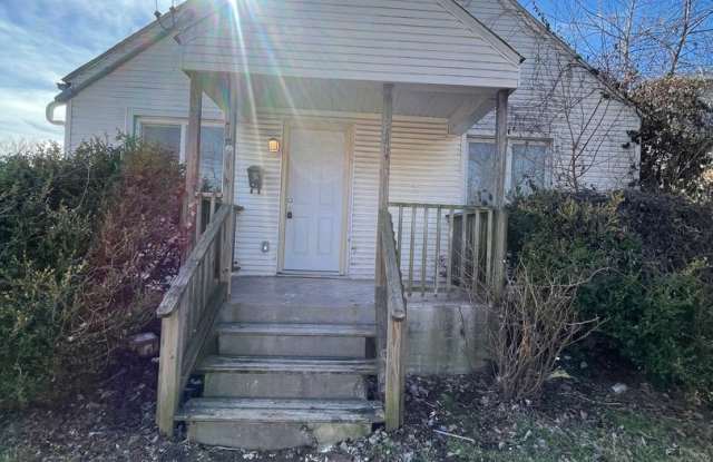 2218 W Olive St. - 2218 West Olive Street, Springfield, MO 65802