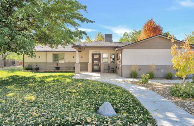 Photo of 5807 Carl Street