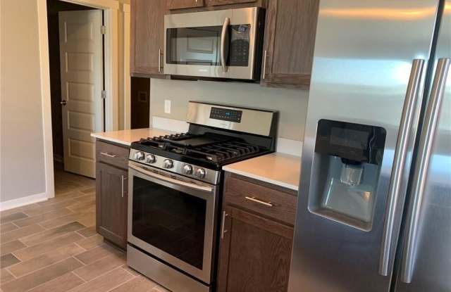 702  W Weymouth  CT Unit #B