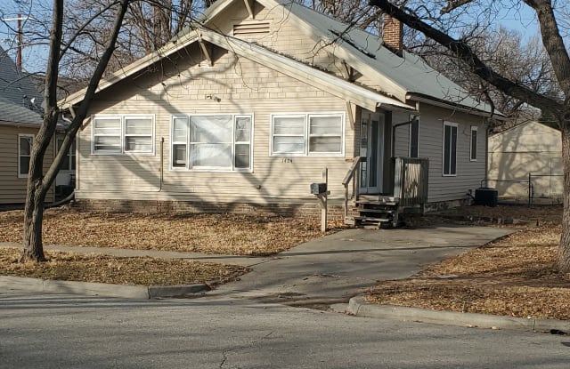 1424 Houston St - 1424 Houston Street, Manhattan, KS 66502