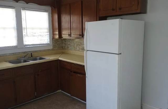 230 West Wood Street