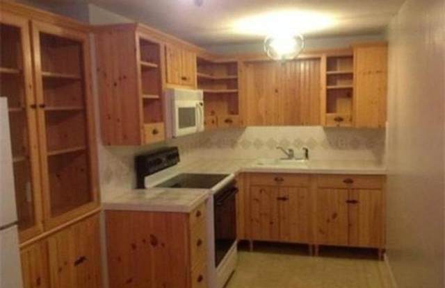 39 Pleasant Steet unit: A17