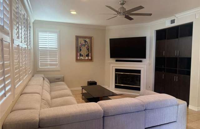 8200 E Brookdale Lane