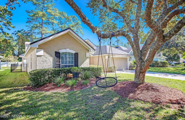 701 Lake Stone Cir