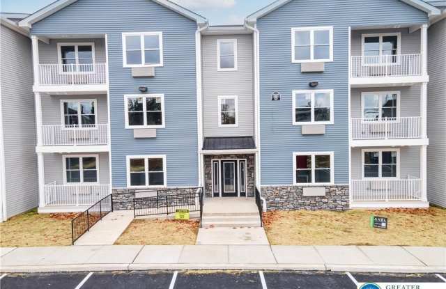 948 N Front Street unit: C-10