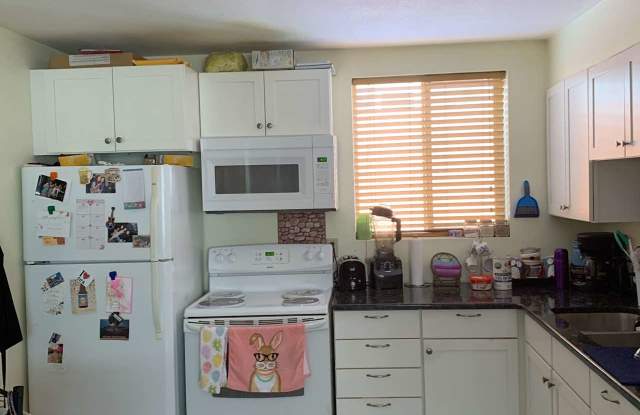 Photo of 955 Smith Lane Unit D