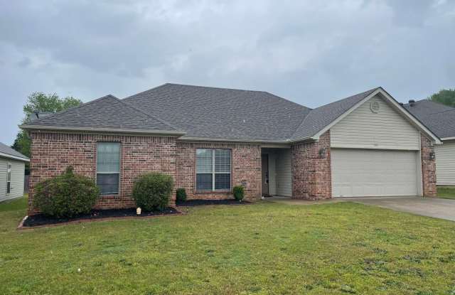 3318 Arkansas Dr