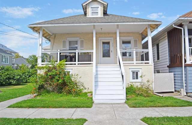 113 N Harvard Ave