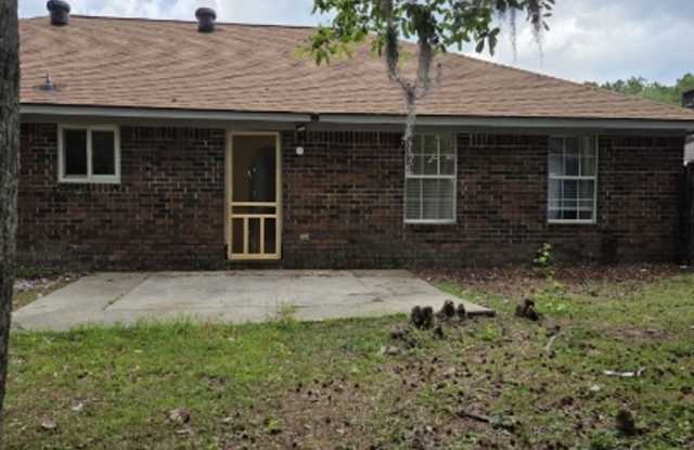4 bedroom beautiful home available now!