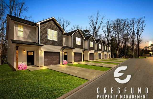 Luxury New 3BR Townhomes | Garage + Pool | 7 min to Fort Bragg