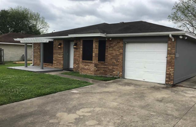 1930 Chambless Drive - 1930 Chambless Drive, Beaumont, TX 77705