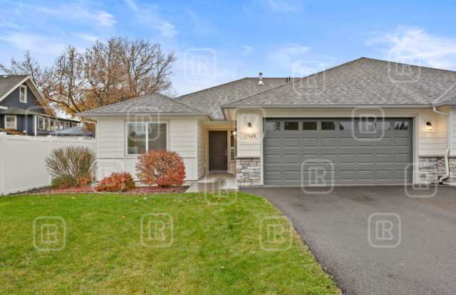 16924 East Knox Lane