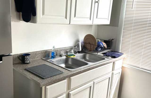 637 Oakland Avenue - 1