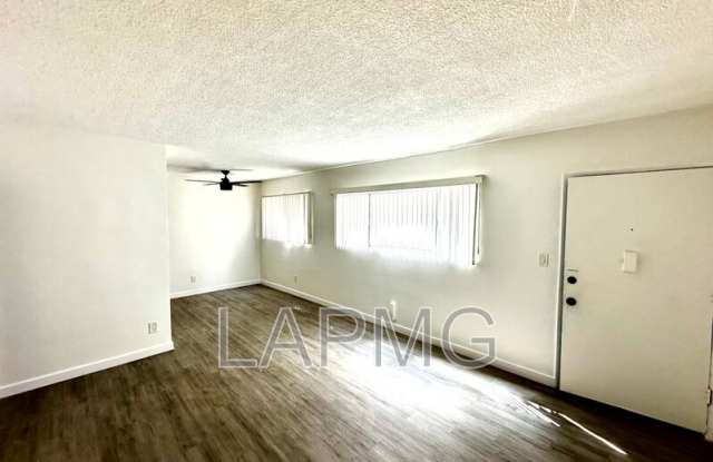 1426 South Point View