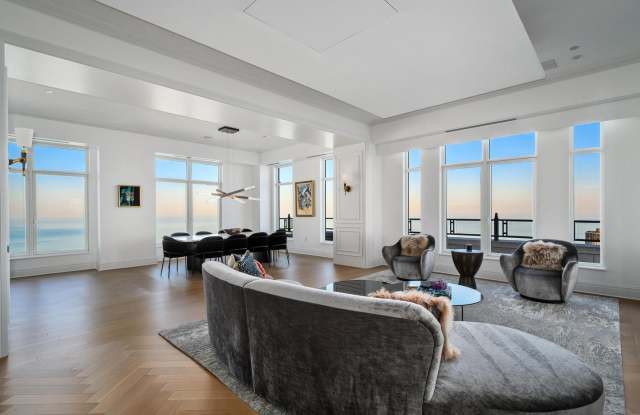 451 E Grand Avenue unit: 6012