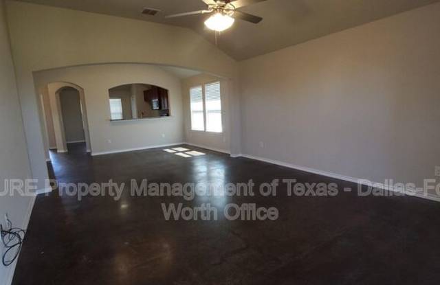 7205 Mistletoe Trail