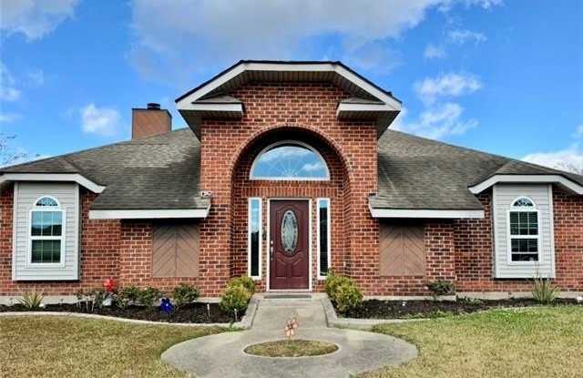 22 GLADIOLA Court