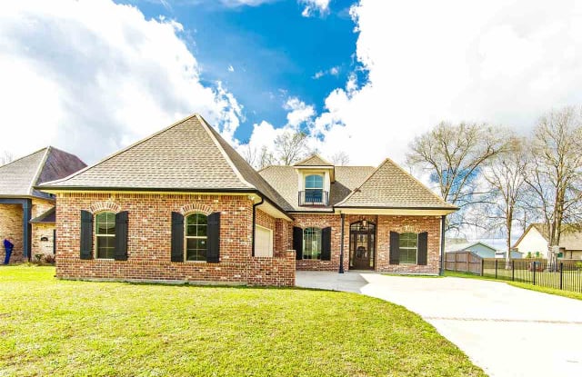 2884 Quiet Oak Place - 2884 Quiet Oak Pl, Terrebonne County, LA 70395