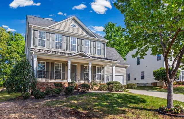 Spacious 4-bed, 2.5 bath home in Dominion Bridge of Fort Mill!