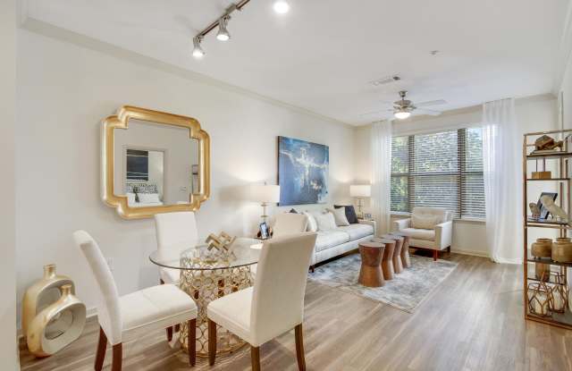 1105 Town Brookhaven