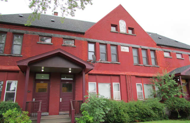 Photo of 1312 Hughitt Ave