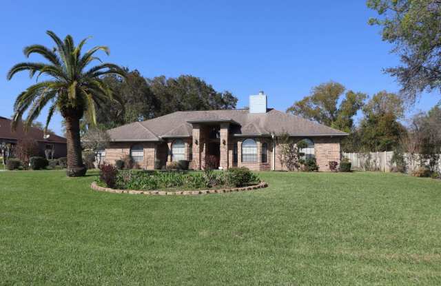 Beautiful Brick Home in Crystal Lakes Estate Call Carole Arcaro 386-216-4900 Deltona Lakes Realty