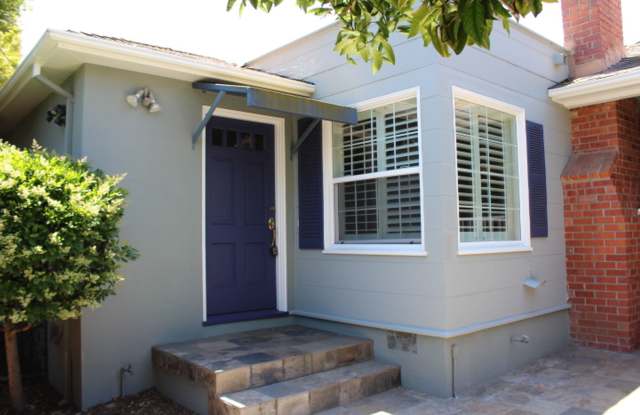 709 N Claremont Street