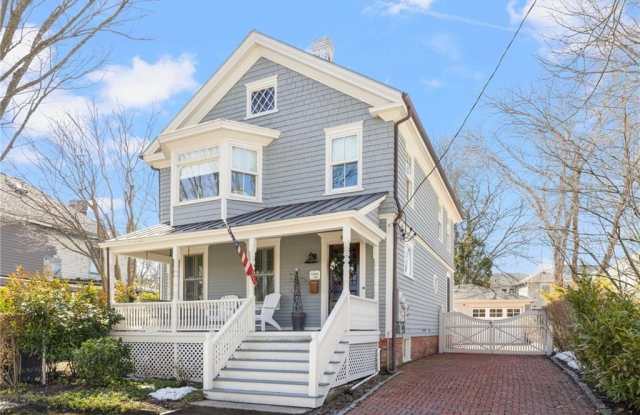 89 Gibbs Avenue