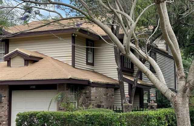1450 MAHOGANY Lane