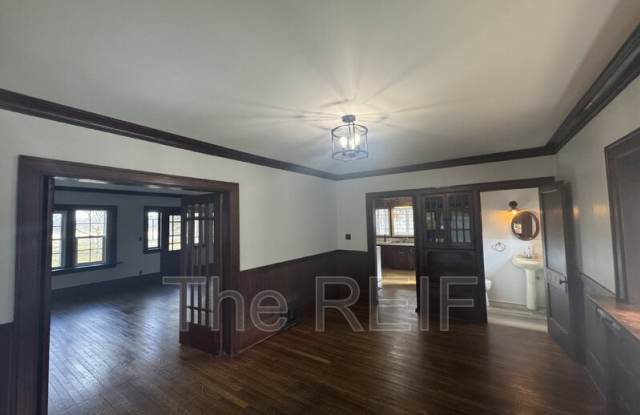 Photo of 6916 Billwood Hwy