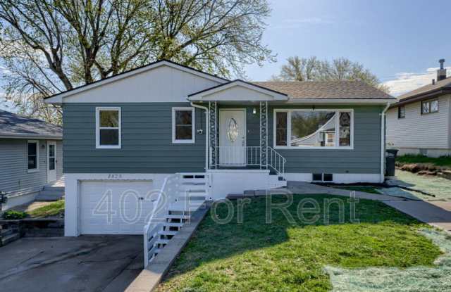 2825 South 38th Avenue