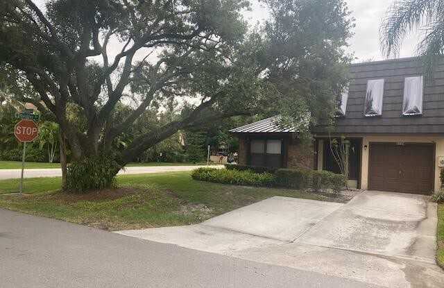 1082 Raintree Lane