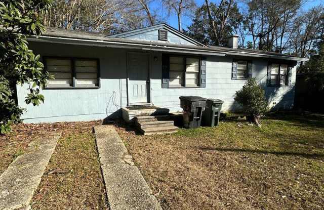 1638 Sharkey St. - 1638 Sharkey Street, Tallahassee, FL 32304