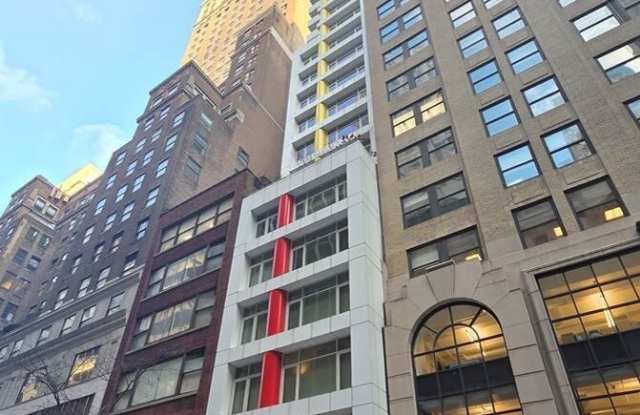 Photo of 5 East 44th Street