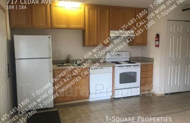 717 Cedar Ave