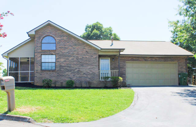 1143 N Rachaels Cir - 1143 North Rachaels Circle, Maryville, TN 37804