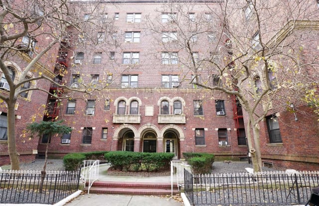 62-98 Saunders Street - 62-98 Saunders Street, Queens, NY 11374