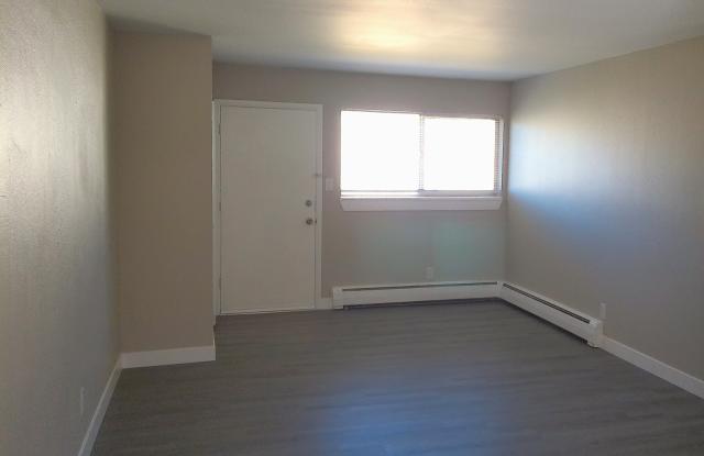 1120 Holland Park Boulevard - 2