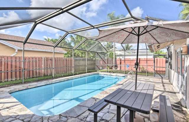 531 SW 167th Terrace, Weston, FL 33326