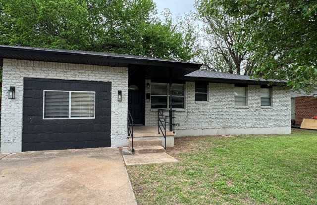 421 NW 57th St - Coming Soon!