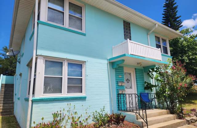 321 Ribault Avenue unit: 1