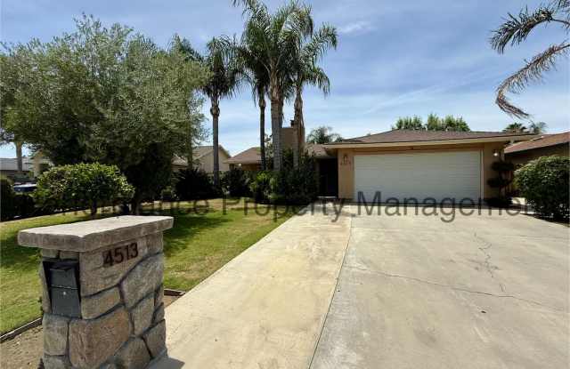 Cute 3 Bed/2 Bath SE Bakersfield Home w/ RBP & $0 Deposit Option