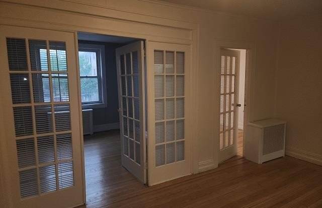 103-21 Metropolitan Avenue