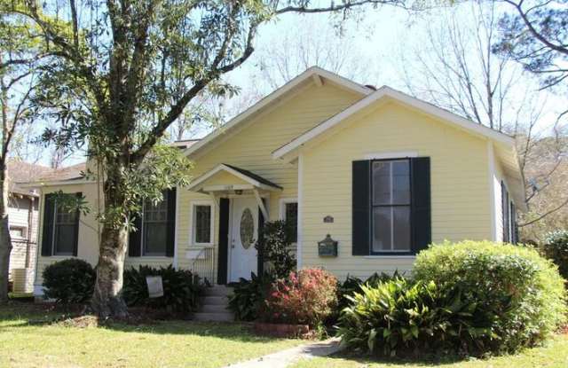 1109 South Court Street