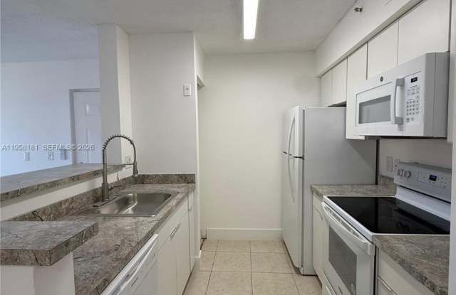 2103 Renaissance Blvd