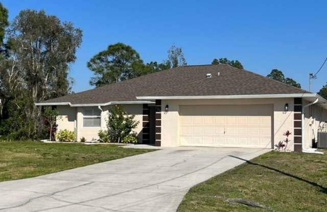 Beautiful Home for Rent in Lehigh Acres – 1126 Calmar Ave