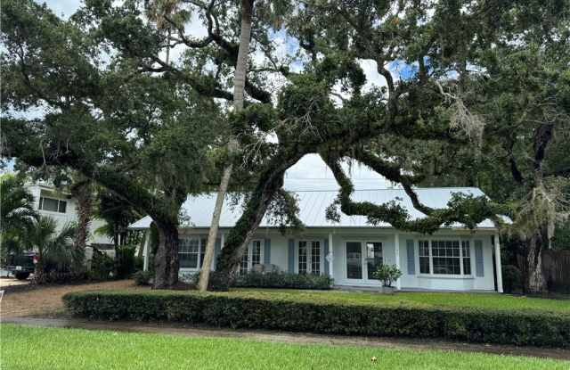 746 Azalea Lane